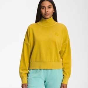 North Face Women XL Mock Neck Cropped Pullover Gold